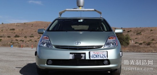 黑掉無人駕駛汽車只需要一支激光筆?