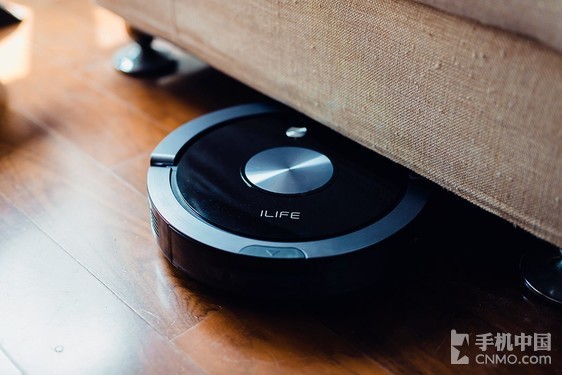 激光導航和視覺導航掃地機器人誰更好?