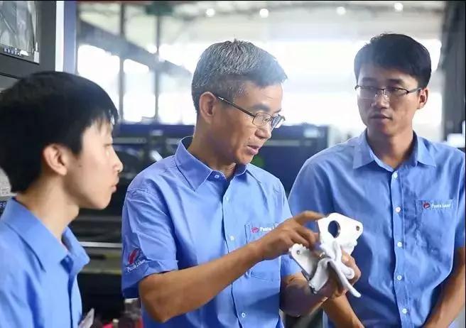 奔騰激光吳讓大:用激光技術把火箭飛船衛星送上太空 奔騰激光吳讓大:用激光技術把火箭飛船衛星送上太空