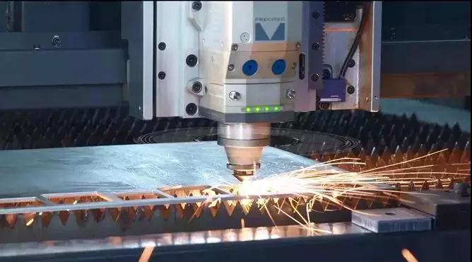 奔騰激光吳讓大:用激光技術把火箭飛船衛星送上太空 奔騰激光吳讓大:用激光技術把火箭飛船衛星送上太空