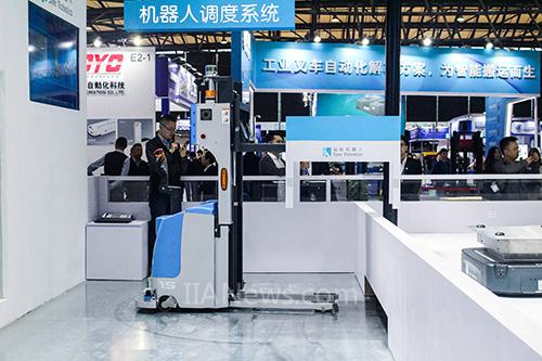 激光無軌導航方式，如何選擇才合適？