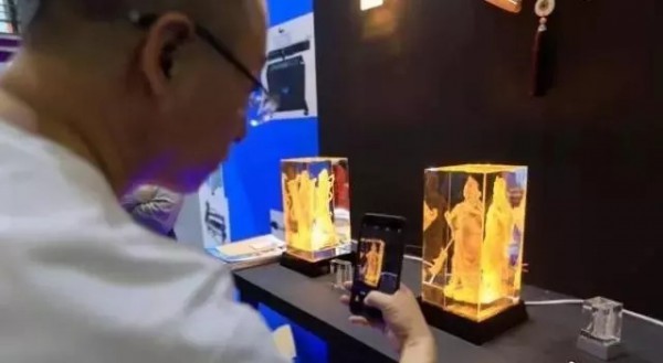 激光&藝術(shù)融合增色“第十三屆中國(guó)激博會(huì)”