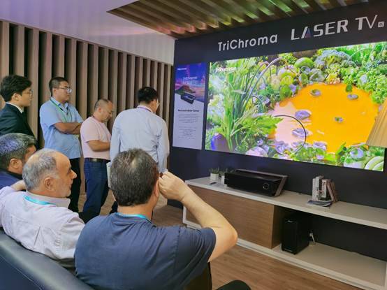 三家公司同時發布激光電視新品,這是咋了?