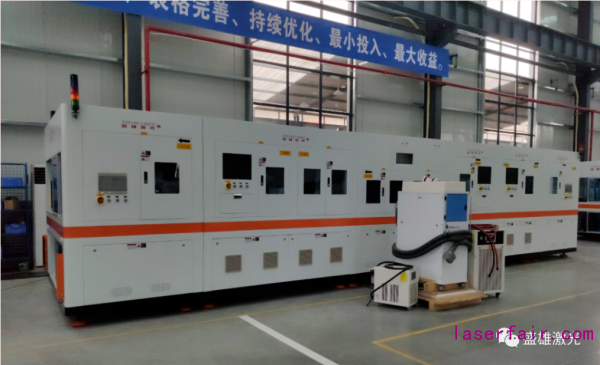 OLED偏光片那么貴，看盛雄激光如何為顯示行業?！皟r”護航！