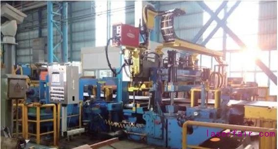 圖1寶鋼德盛不銹鋼氬弧焊機改激光焊機