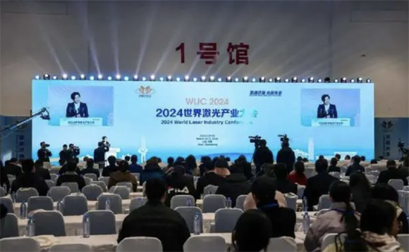 逐“光”前行， “中國激光第三極”是怎樣煉成的？