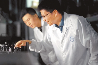 弘揚(yáng)科學(xué)家精神 這才是我們該追的星丨光之所向