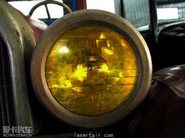 從乙炔到激光 愛卡縱覽車燈的發展歷程