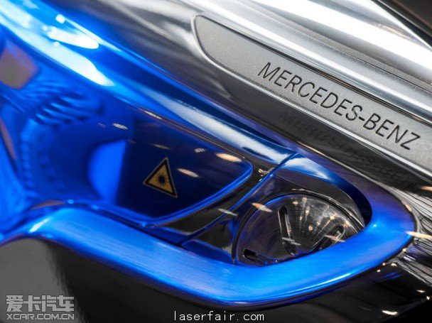 從乙炔到激光 愛卡縱覽車燈的發展歷程