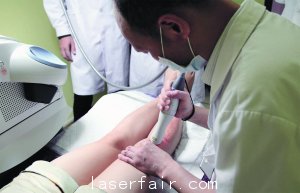 中山醫《家庭醫生》病理性皮膚研究中心斥資引進全球頂尖激光設備，輕松祛除疤痕再創奇跡，建立世界疤痕治療金標準